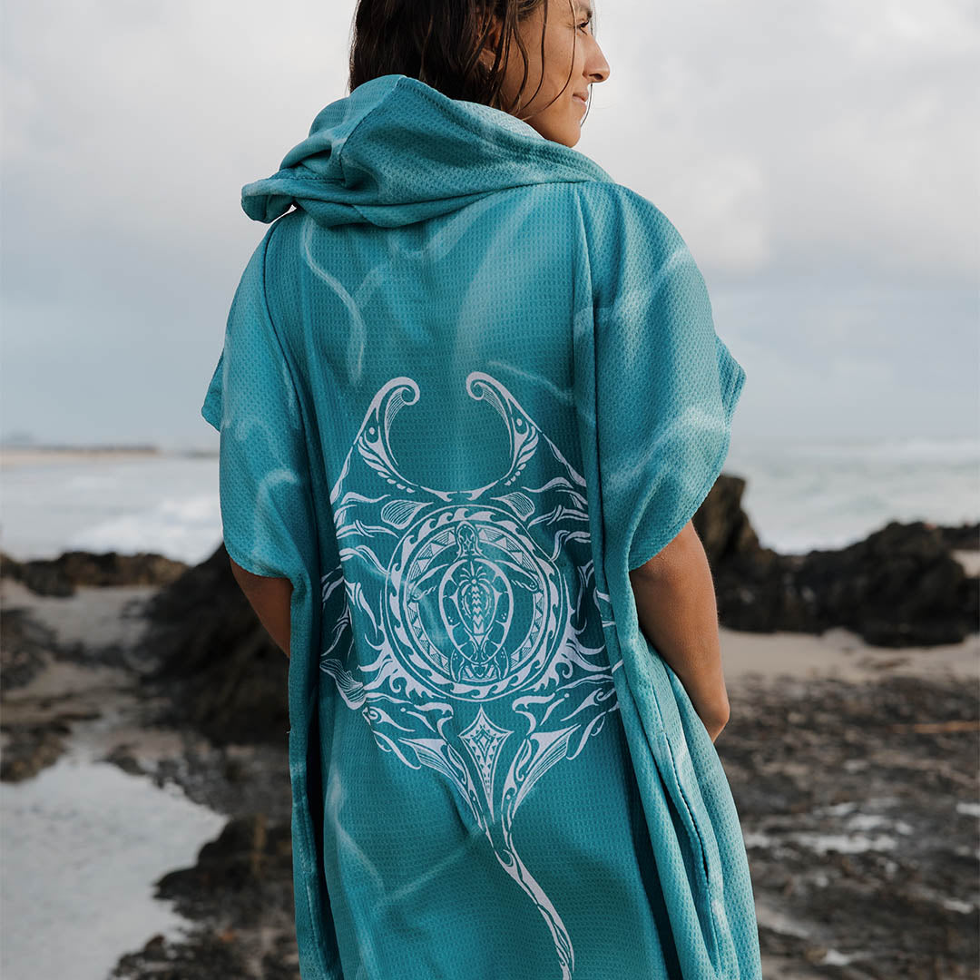 PRE ORDER Sand Free Adult Hooded Towel | Manta Green
