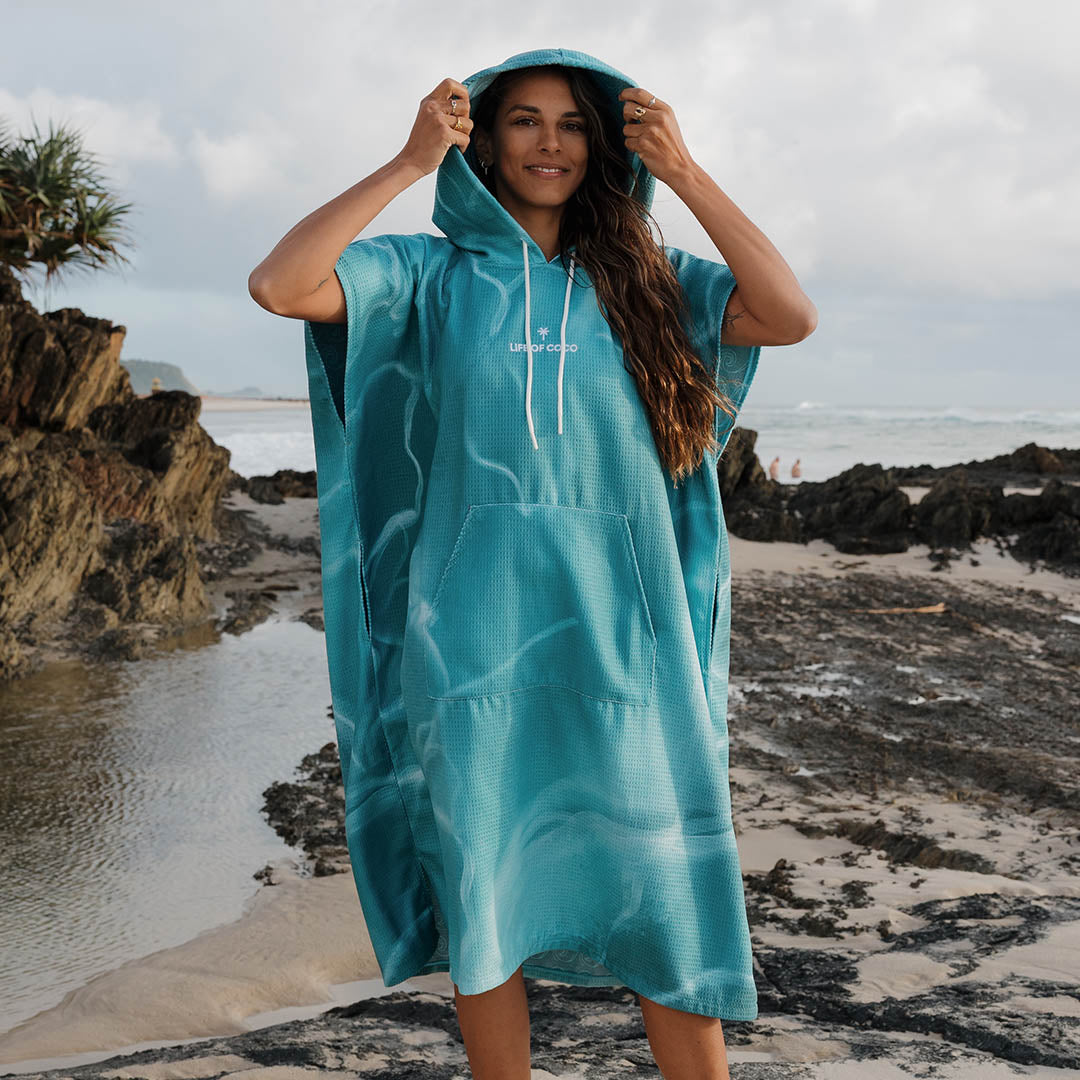 PRE ORDER Sand Free Adult Hooded Towel | Manta Green