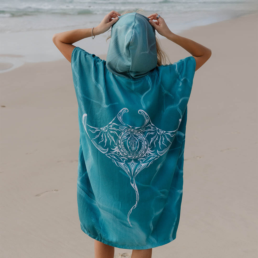 PRE ORDER Sand Free Adult Hooded Towel | Manta Green