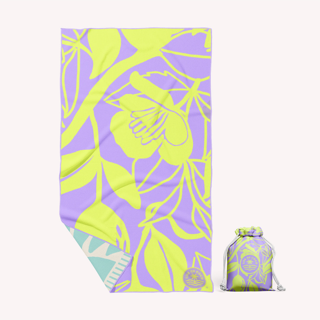 LOC Positano lemon sun front sand free beach towel