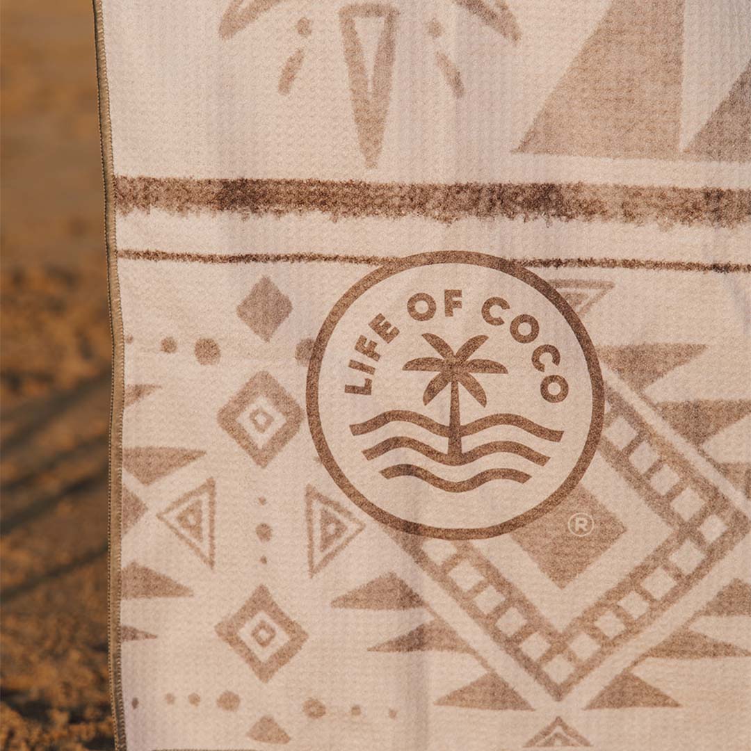 Shaka XL sand-free beach towel