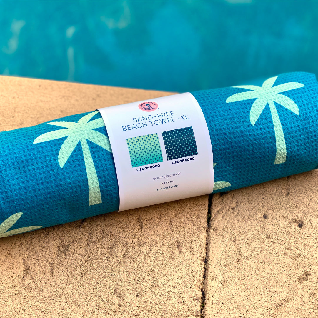 Life of Coco sand-free beach towel tropical palm tree